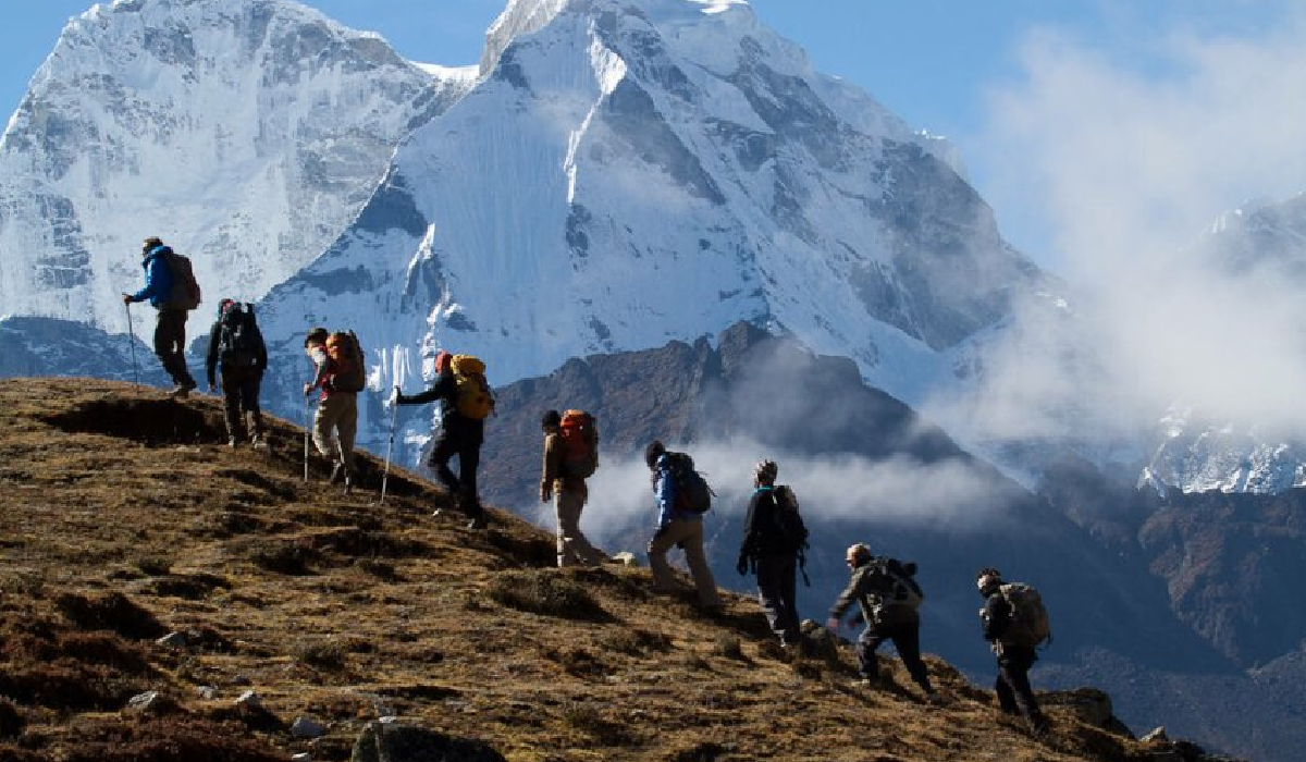 Why Scenic Viewpoint Treks Are Gaining Popularity Among First-Time Trekkers